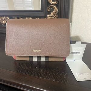 Burberry Leather House Check Mackford Crossbody Brown 100% Brand New